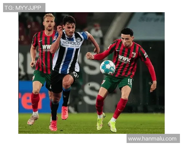 奥格斯堡大胜史特加,榜首宝座暂居巅峰 奥格斯堡大胜史特加,榜首宝座暂居巅峰