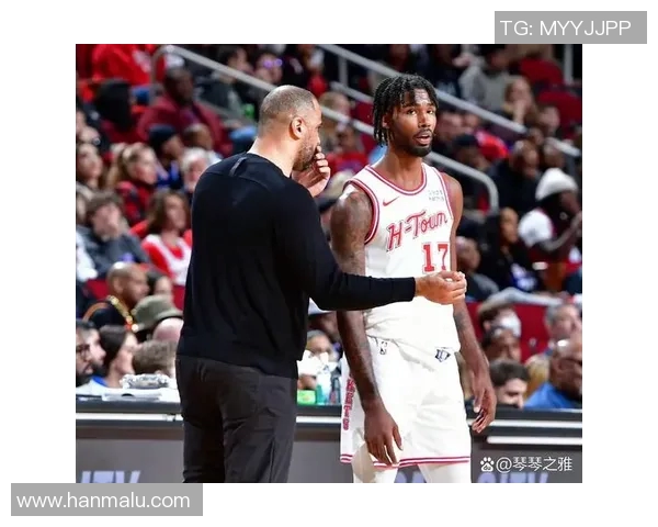 火箭队球员赛后力挺主帅决策
