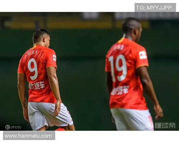 火箭外线射手发挥出色，攻防两端全面发力